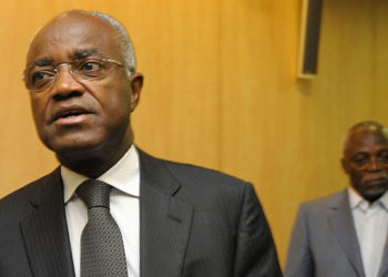 Gabon : Jean Eyeghé Ndong aux allures d’un aigrefin politique