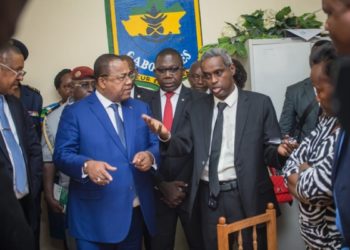 Julien Nkoghé Békalé s’imprègne du fonctionnement du système Sydonia World