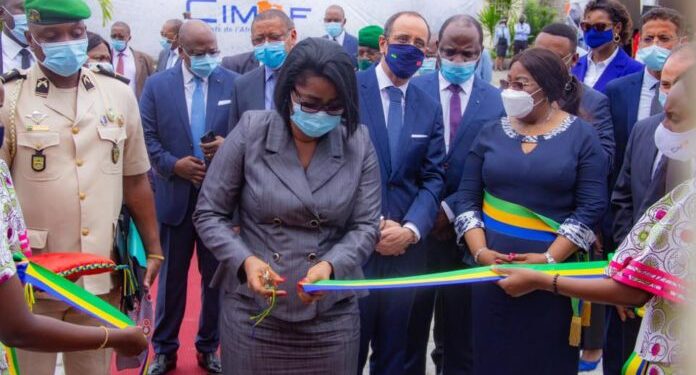 Cimaf-Gabon : Lancement de la deuxième ligne de production par Rose Christiane Ossouka Raponda