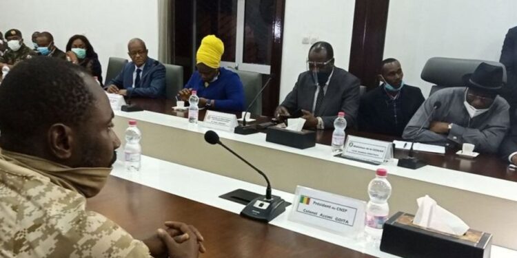 Mali, la junte fait une concession de taille pour une levée des sanctions