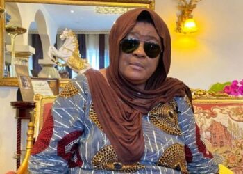 Pour avoir offensé  le président Tshisekedi dans une chanson,Tshala Muana enfermée puis relaxée