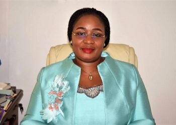L&rsquo;honorable Estelle Ondo en VRP à Malabo