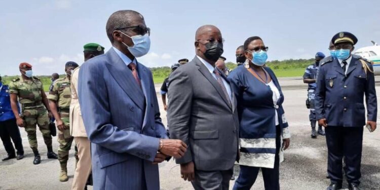 Le Woleu – Ntem 3ème étape de la tournée de sensibilisation aux forces de l’ordre des ministres Michael Moussa et Lambert Matha