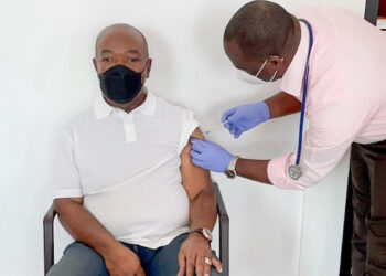 Covid-19:  Le Président, Ali Bongo Ondimba donne le bon exemple en se vaccinant