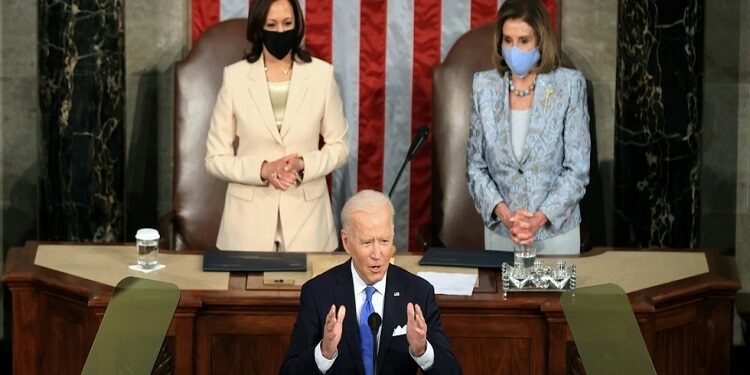 100 jours de présidence : Biden vante une Amérique retrouvée, défend réformes et justice sociale