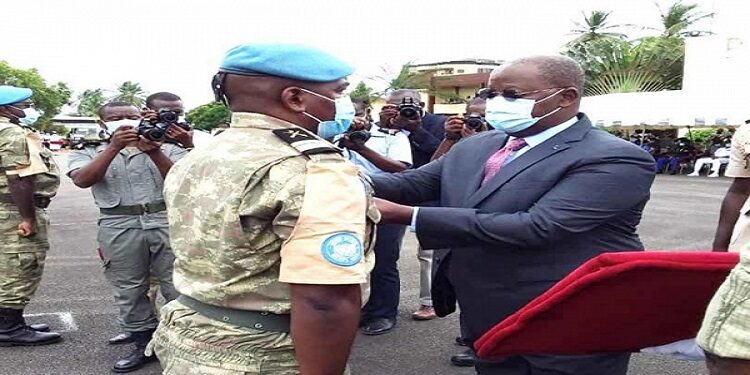 De retour de la Minusca  les soldats gabonais sont honorès.