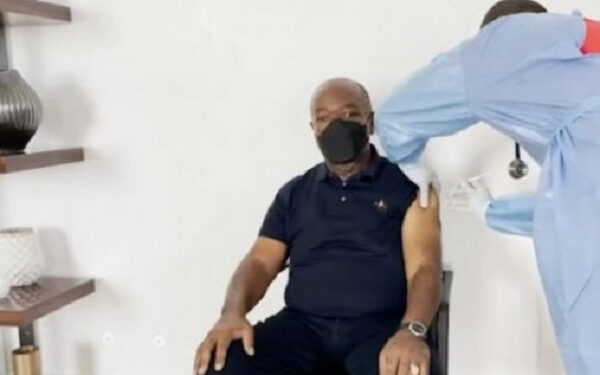 Le Chef de l&rsquo;Etat, Ali Bongo Ondimba satisfait  de la campagne de vaccination