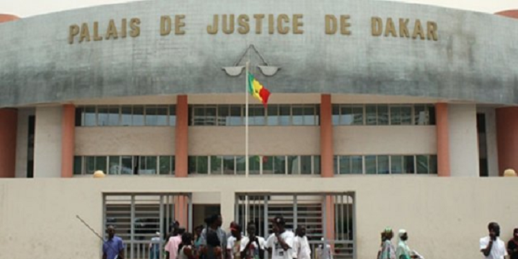 Braquage des étudiants gabonais à Dakar, l’Ambassade saisit la justice