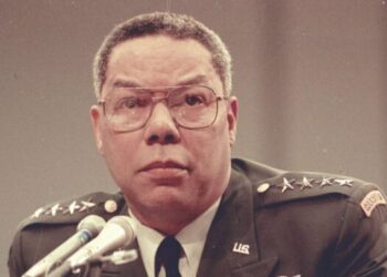 Colin Powell, ex-secrétaire d’Etat de George W. Bush, est mort du Covid-19