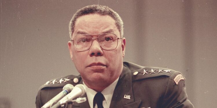 Colin Powell, ex-secrétaire d’Etat de George W. Bush, est mort du Covid-19