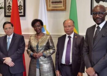 Le ministre Biendi Maganga Moussavou vante l’excellence de la filière café à Paris