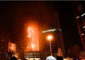 Émirats arabes unis bombardés: quand la guerre éclipse le luxe et les affaires