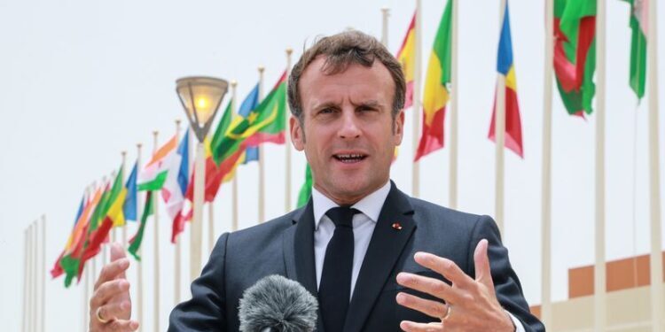 Macron  réunit les dirigeants du G5 Sahel sans  le Mali