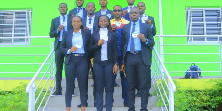 Gabon: 13 arbitres reçoivent leur badge FIFA 2022 
