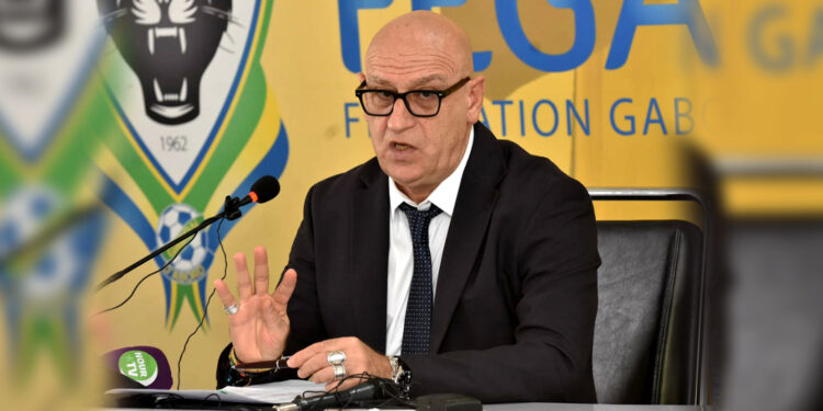 Football : Patrice Neveu et ses 26 Panthères