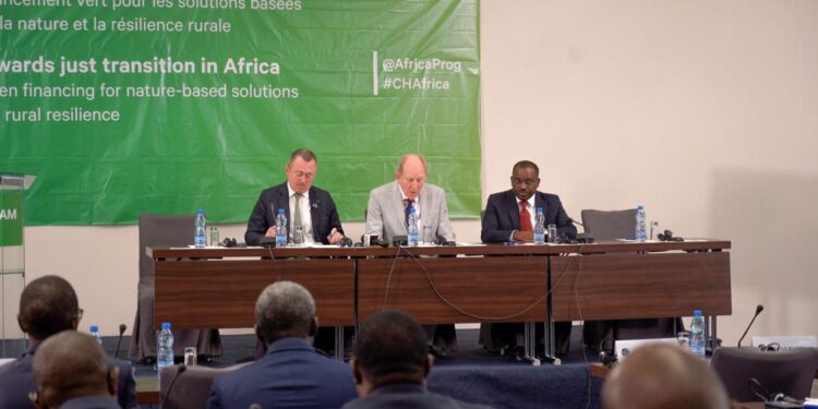 Vincent de Paul Massassa, s’entretient avec une délégation d’experts de l’institution Britannique Chatam House