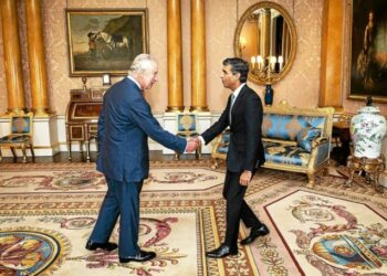 Rishi Sunak devient officiellement Premier ministre