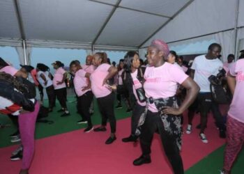 La vie saine  comme rempart contre les cancers féminins pour Octobre Rose