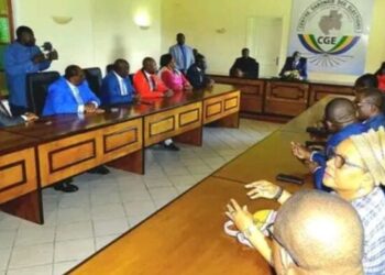 L’opposition gabonaise suspend sa participation au Centre Gabonais des Elections et saisit la cour constitutionnelle