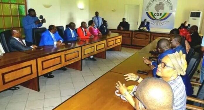 L’opposition gabonaise suspend sa participation au Centre Gabonais des Elections et saisit la cour constitutionnelle