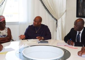 Au CAPAL le ministre Houangni Ambouroue s&rsquo;entretient avec la corporation de la pêche sur la pénurie de poissons