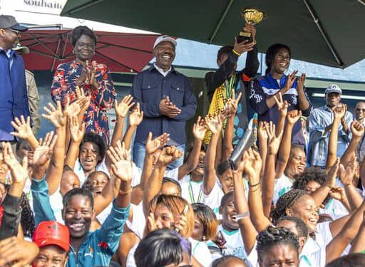 Hier, Ali Bongo Ondimba célébrait en différé la cérémonie jumelée des fêtes des mères et des pères au stade du prytanée militaire