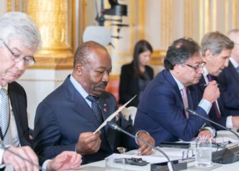 Au sommet sur le nouveau pacte financier, le Chef de l&rsquo;État Ali Bongo somme les pollueurs à agir sans délai l