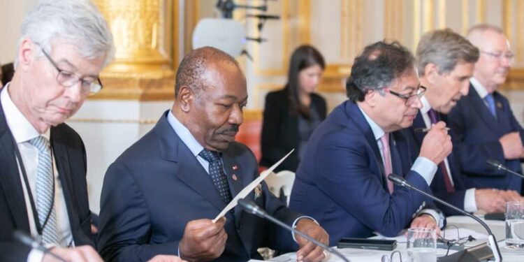 Au sommet sur le nouveau pacte financier, le Chef de l’État Ali Bongo somme les pollueurs à agir sans délai l