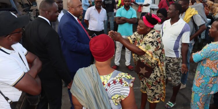 Le ministre de la Pêche en visite surprise au centre de pêche de Port-Gentil