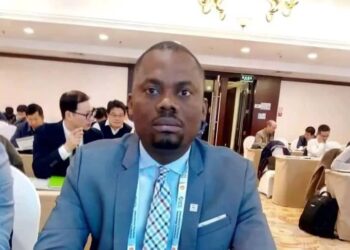 La Démocratie des institutions internationales à l&rsquo;épreuve des aspirations des peuples. Quid de l&rsquo;engagement citoyen et patriotique des armées nationales africaines.