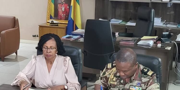 Embellie entre GSEZ Airport et le Personnel à ADL