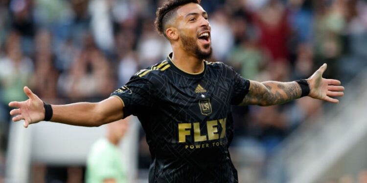 Denis Bouanga bientôt de retour en ligue 1
