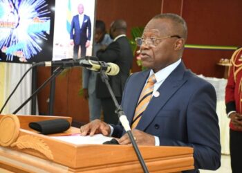 Le Président de la Cour constitutionnelle Dieudonné Aba’a Owono fait l&rsquo;impasse sur son assurance maladie aux États-Unis au bénéfice de ses agents