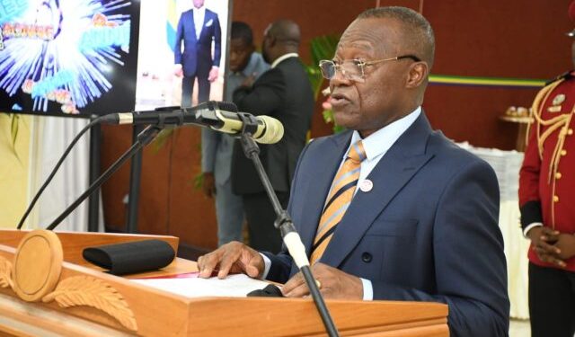 Le Président de la Cour constitutionnelle Dieudonné Aba’a Owono fait l’impasse sur son assurance maladie aux États-Unis au bénéfice de ses agents
