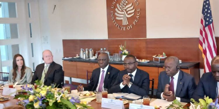 Les ministres Charles M&rsquo;BA et May&rsquo;s Mouissi donnent des gages à l&rsquo;administration américaine.