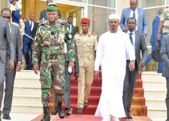 Le Président de la Transition Brice Clotaire Oligui Nguema a pris part à l’investiture de Mahamat Idriss Déby Itno