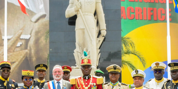 Hommage du Président de la Transition, Président de la République, Chef de l’Etat au Capitaine Charles N’TCHORERE