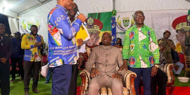 𝐋𝐚𝐧𝐜𝐞𝐦𝐞𝐧𝐭 𝐝𝐞𝐬 𝐭𝐫𝐚𝐯𝐚𝐮𝐱 𝐝𝐞𝐬 𝐔𝐧𝐢𝐯𝐞𝐫𝐬𝐢𝐭é𝐬 𝐝&rsquo;𝐎𝐬𝐬𝐢𝐦𝐚𝐧𝐞 : 𝐁𝐫𝐢𝐜𝐞 𝐂𝐥𝐨𝐭𝐚𝐢𝐫𝐞 Oligui Nguema 𝐟𝐚𝐢𝐭 𝐏𝐫é𝐬𝐢𝐝𝐞𝐧𝐭 𝐝&rsquo;𝐡𝐨𝐧𝐧𝐞𝐮𝐫.