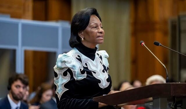 Affaire Mbanié le Dr Mborantsuo démontre que la convention de Bata prouve la seule souveraineté du Gabon