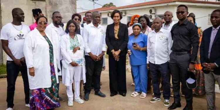Un important don de Zita Oligui Nguema au Centre hospitalier régional d’Oyem