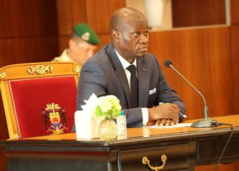 Après son investiture, Oligui Nguema tient son premier conseil des ministres de la Vème République