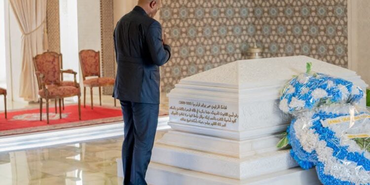 Brice Clotaire Oligui Nguema commémore la mémoire d’Omar Bongo Ondimba