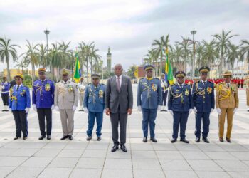 Le Chef de l&rsquo;État Oligui Nguema distingue des officiers en reconnaissance de leur mérite et engagement