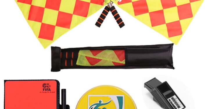 Coup de sifflet de trop : le National Foot au bord de l’arrêt