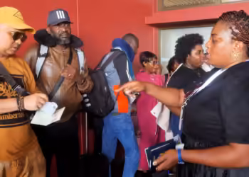 Crise au Moyen-Orient : pourquoi certains Gabonais refusent de rentrer malgré l’aide de l’État